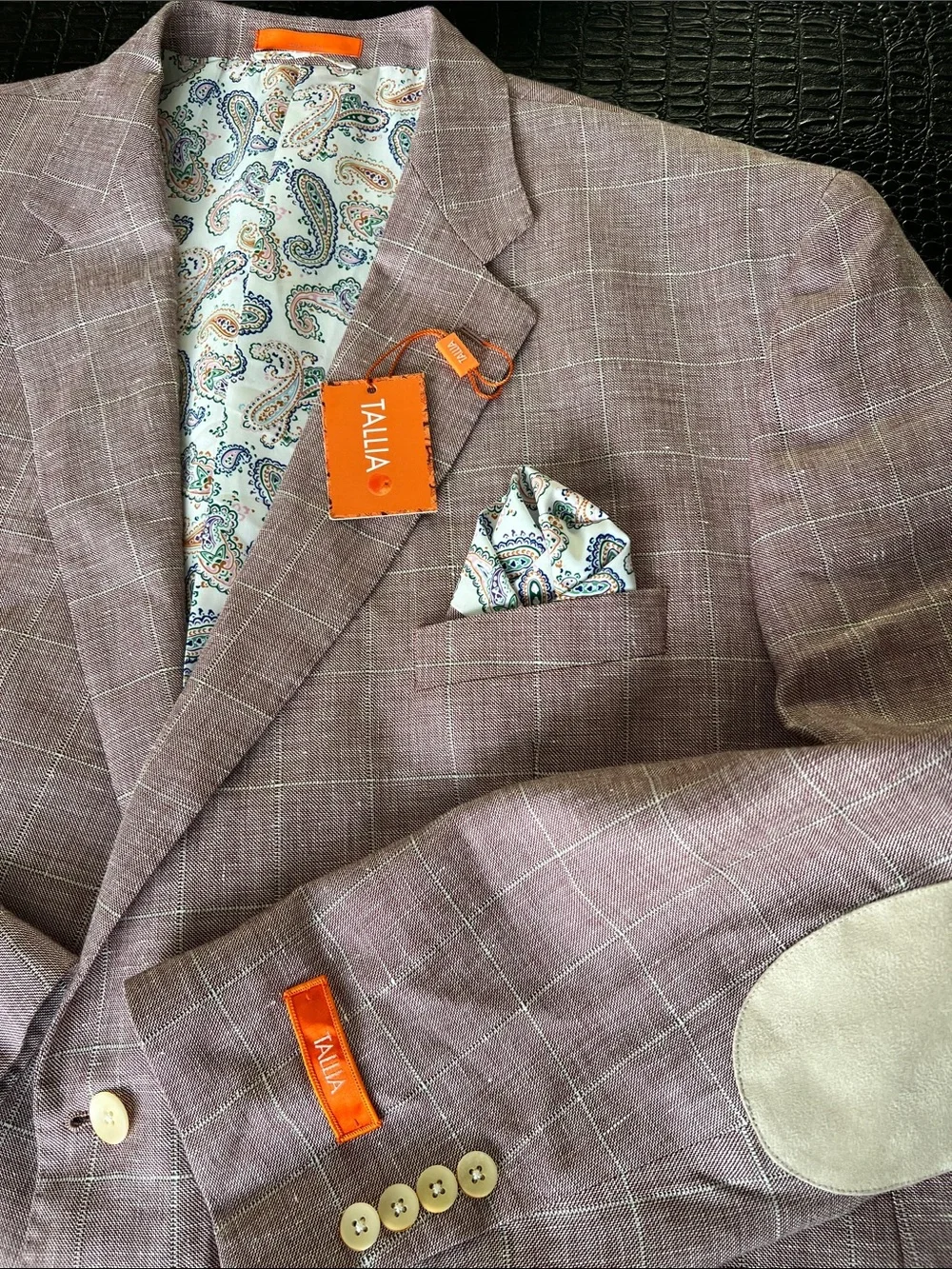 TALLIA Rosy Pink Plaid Sport Coat with light Cream Elbow Patches - Picture 2 of 13